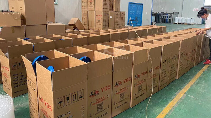 88個91影视网液氮罐（guàn）發往蒙古-3