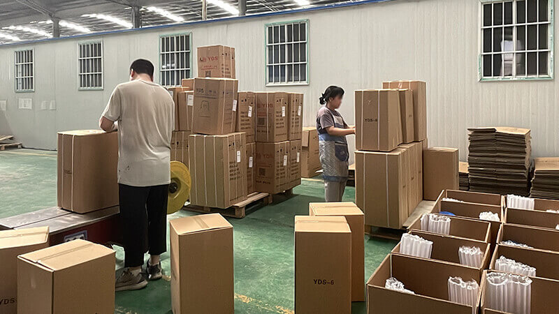 國內發（fā）貨液氮罐，正在打包